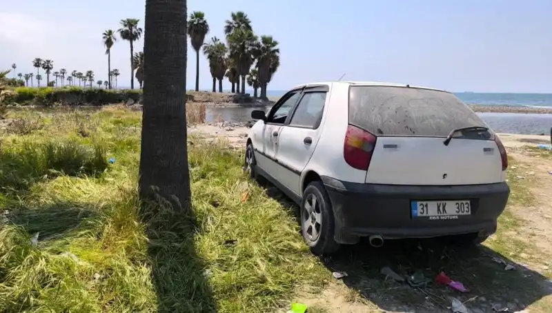 Aracında Başından Vurulmuş Halde Bulunan Gizemli Adamın Ölümü: Olayın Perde Arkası