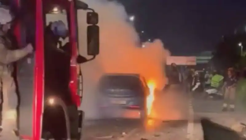 Otoyolda Bariyerlere Çarpan Araçta Korkunç Yangın: Görgü Tanıkları Anlattı