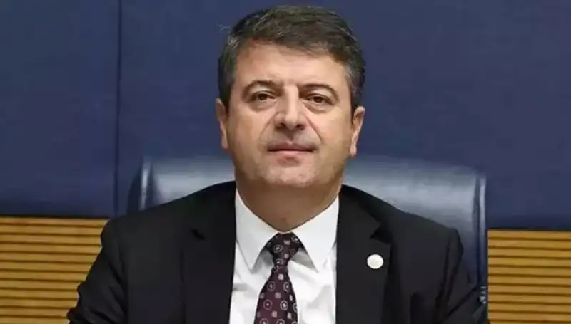 Adıyaman Belediye Başkanı Tutdere Görevine İade Edildi: Gelişmeler Neler?