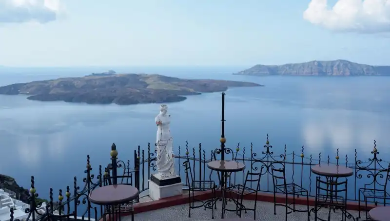 Santorini'nin Tehlike Çanları: Ada Susuz Kalacak mı?