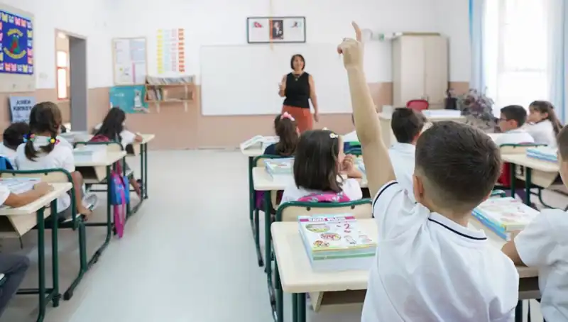 Öğretmenler için Ek Ders Ödemeleri: Bayram Öncesi Müjde Geldi!