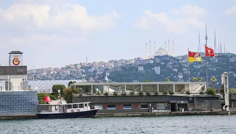 2. Abdülhamid'in Mirasçıları, Galatasaray Adası İçin 15 Yıl Süren Dava Kazandı