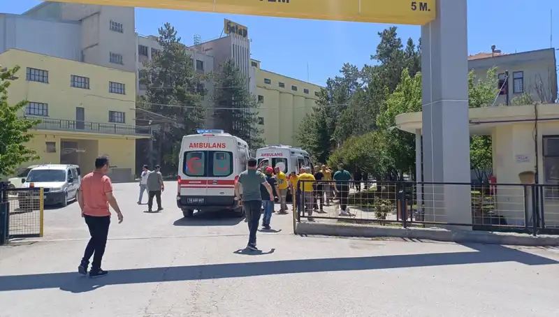 Çorum'da Un Fabrikasında Patlama: Bir Ağır, 9 Yaralı! Neler Oldu?