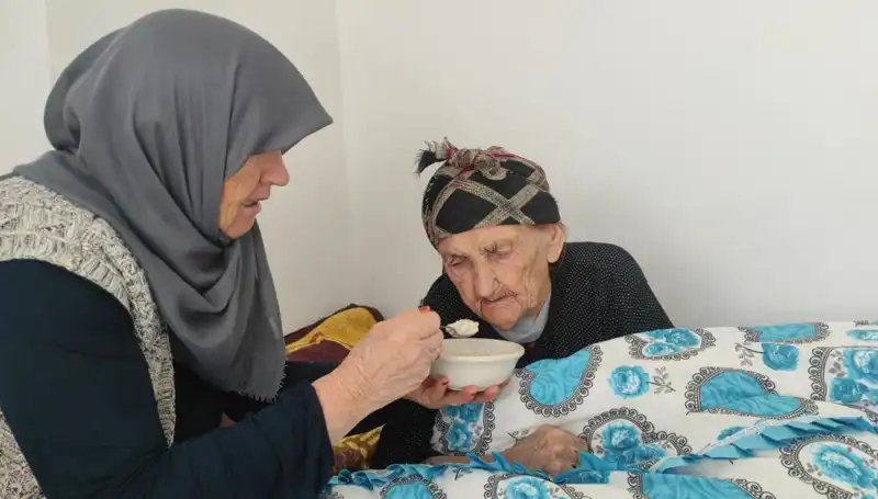 102 Yaşındaki Kezik Nine’nin Uzun Yaşam Sırrı: Doğal Beslenmenin Gücü
