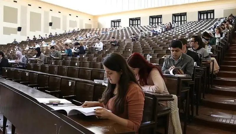 Üniversite Kayıtlarında Son Gün: Fırsatları Kaçırmayın!