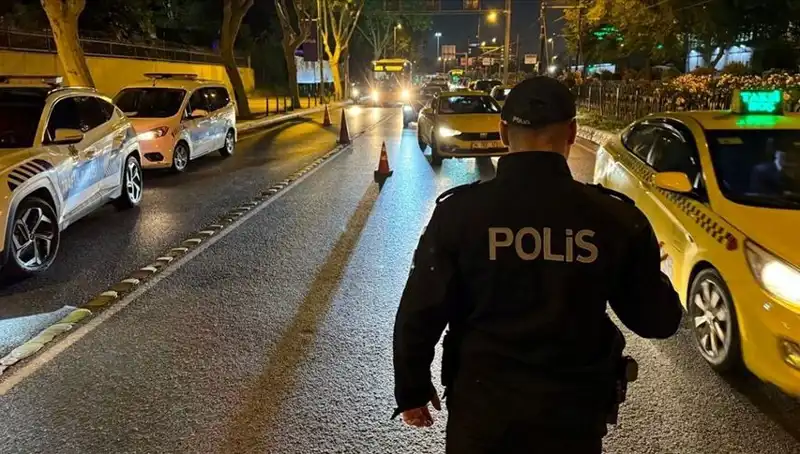 İstanbul'da Huzur Operasyonu: 5 Bin Kişi Gözaltına Alındı!