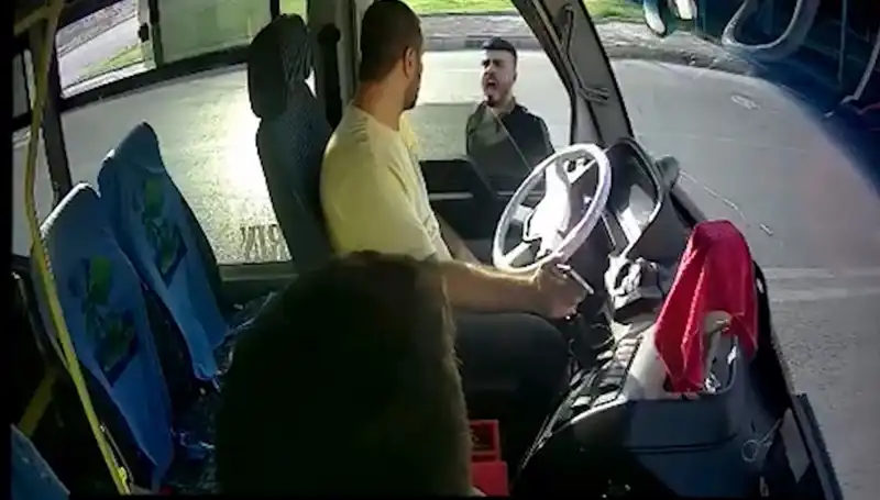 Otobüs Şoförünü Bıçaklayan Şahıs Antalya'da Yakalandı!