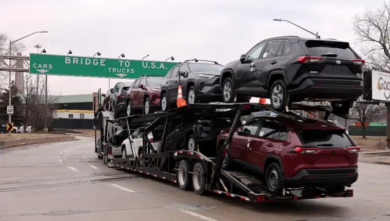 Toyota'dan ABD Pazarına Yönelik Çığır Açıcı Hibrit Otomobil Stratejisi