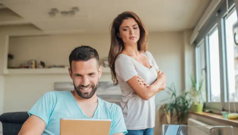 Aşk ve Kıskançlık: Seven Kıskanır mı, Yoksa Kıskanmanın Kökleri Nedir?**