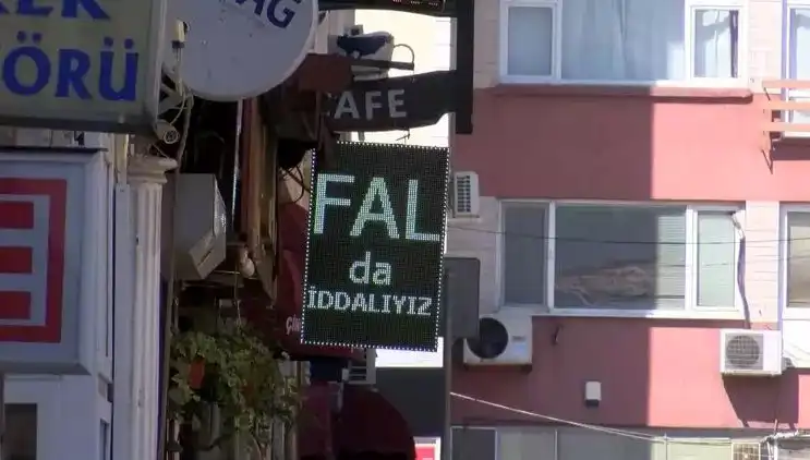 Para Karşılığı Fala Hapis Cezası: Fal Bakanları Dikkat Etmeli!