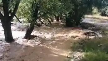 Mersin'de Sağanak Yağış Seyirci Kıyısında Tehlike Yarattı!