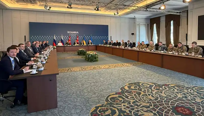 İstanbul’da Barış Zirvesi: Putin ve Trump’ın Taktiksel Oyunları