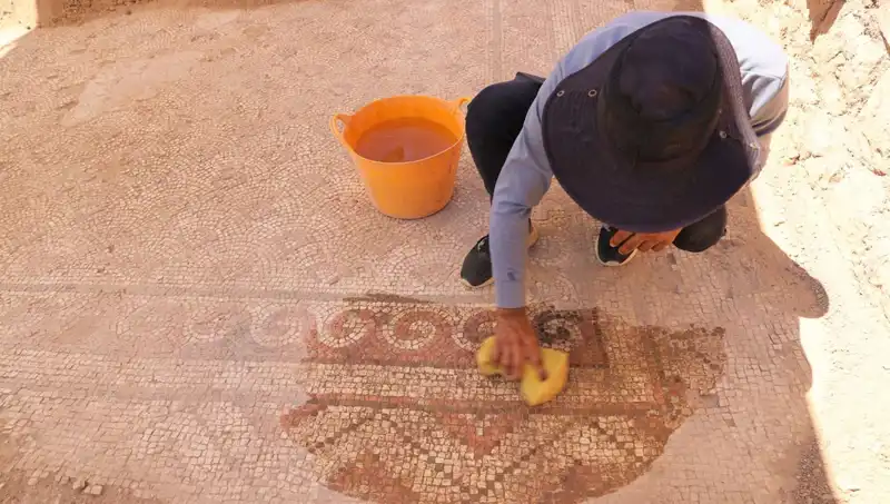Mardin'de Bin 500 Yıllık Usta Mozaik Keşfi: Tarihe Yolculuk
