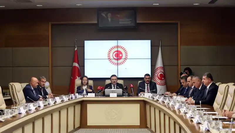 Meclis, Kartalkaya Yangın Faciasını Araştırmaya Başladı: Vali'nin Üzüntüsü Gündemde