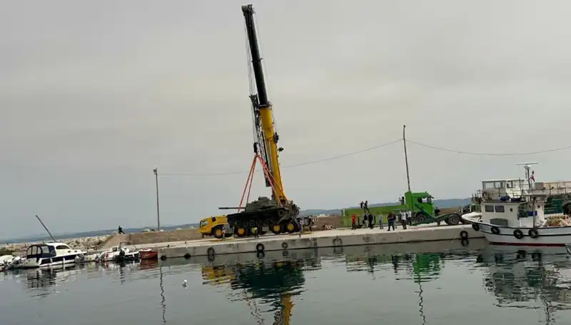 Saros Körfezi’nde Tarihi Bir An: Tank Batırılma İşlemleri Başladı!