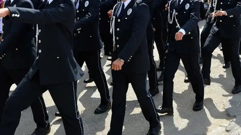 Türkiye'de Polis Meslek Yüksekokullarına 2 Bin 500 Yeni Öğrenci Alımı İlan Edildi