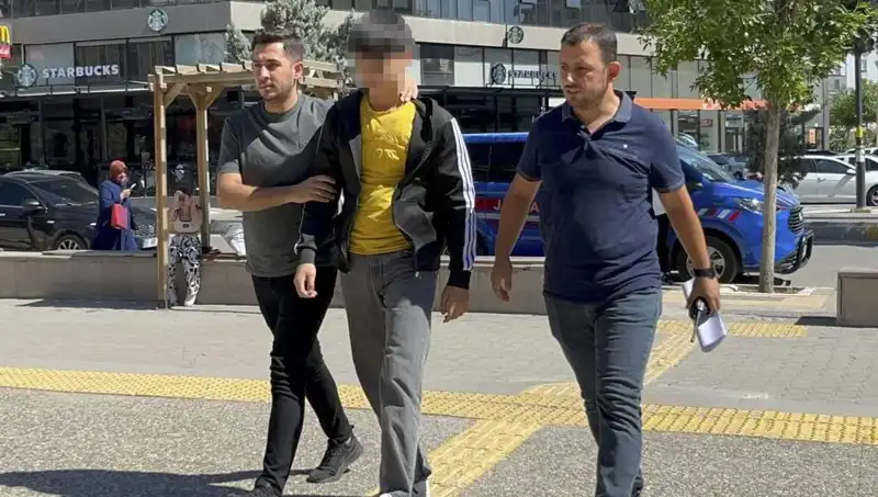 Tartışma Korkunç Bir Şekilde Sonuçlandı: Ağabey Kardeşi Bıçakladı