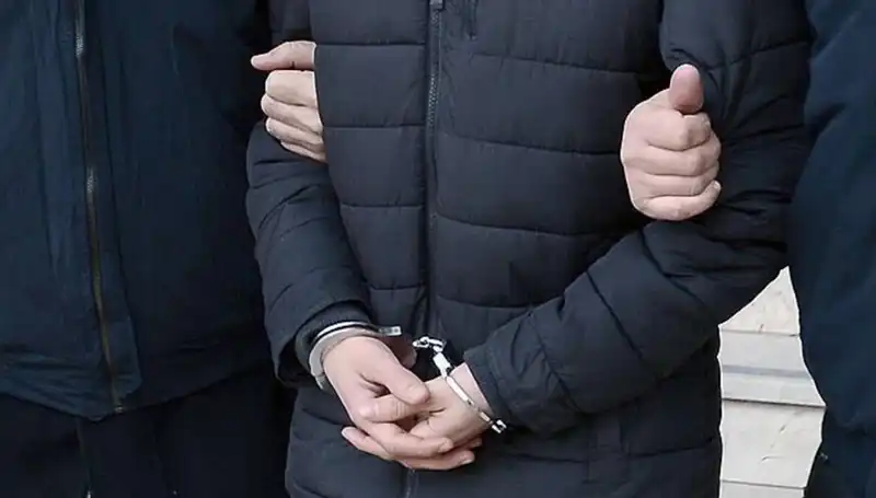 Beyin Cerrahı Görünümündeki Şüpheli, Sakarya’da 32 Yıl Sonra Yakalandı!