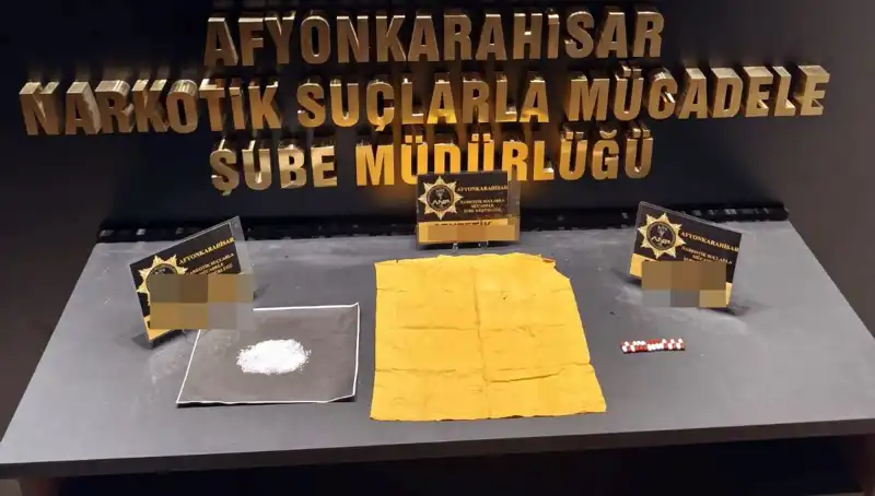 Afyonkarahisar’da Uyuşturucu Operasyonu: 3 Kişi Tutuklandı!