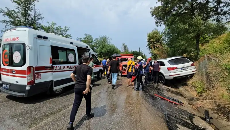Sakarya'da Feci Kaza: 4 Çocuk ile 5 Kişi Yaralandı