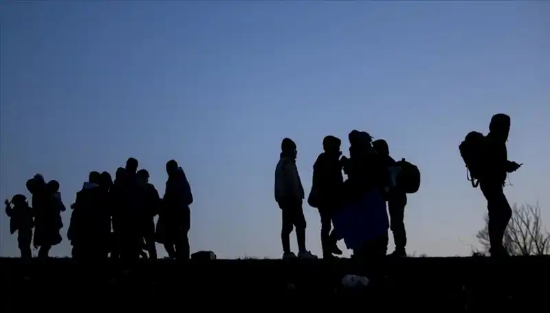 Edirne'de Düzensiz Göçmen Operasyonu: 21 Kişi Yakalandı