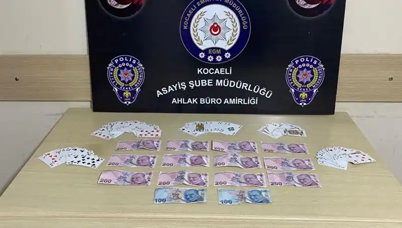 Kocaeli'de Kumar Çetelerine Büyük Baskın: Kahvehaneler Yangın Yeri Gibi!