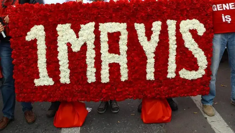1 Mayıs Emek ve Dayanışma Günü’nde Tatil Durumu Ne? Okullar Açık mı Kapanacak mı?