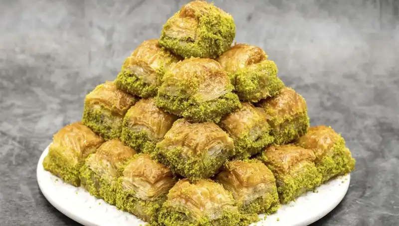 Baklavada Bakteri Tehlikesi: Uzmanlardan Şok Edici Uyarılar Geldi