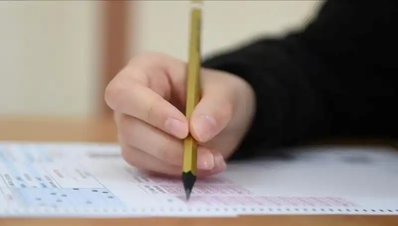 LGS Sınavında Eleyici Sorular: Sayısal ve Sözelde Zorluklar Yaşandı