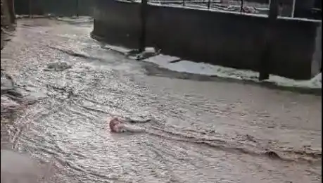Sivas’ta Sağanak ve Dolu: Sel Felaketi Hızla Yayılıyor!