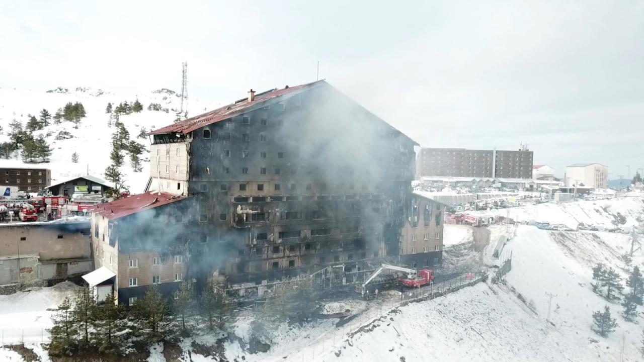 Yangında yaralanan 29 kişi sağlık durumları iyileşerek hastaneden taburcu edildi