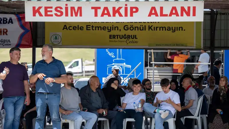 Ankara'daki Kurban Pazarlarında Hareketlilik: Alıcılar ve Satıcılar Heyecanlı
