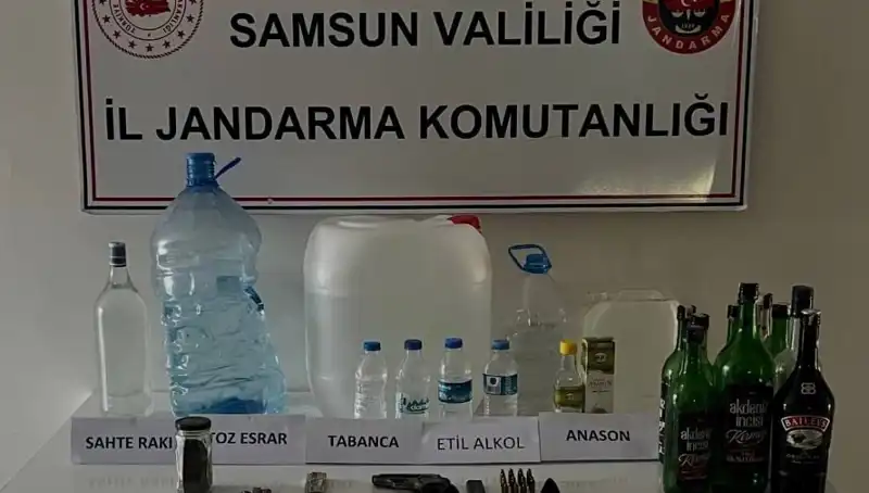 Samsun'da Sahte İçki Operasyonu: 500 Litre Kaçak İçki Ele Geçirildi